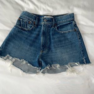 Abercrombie curve love mom shorts, 27
